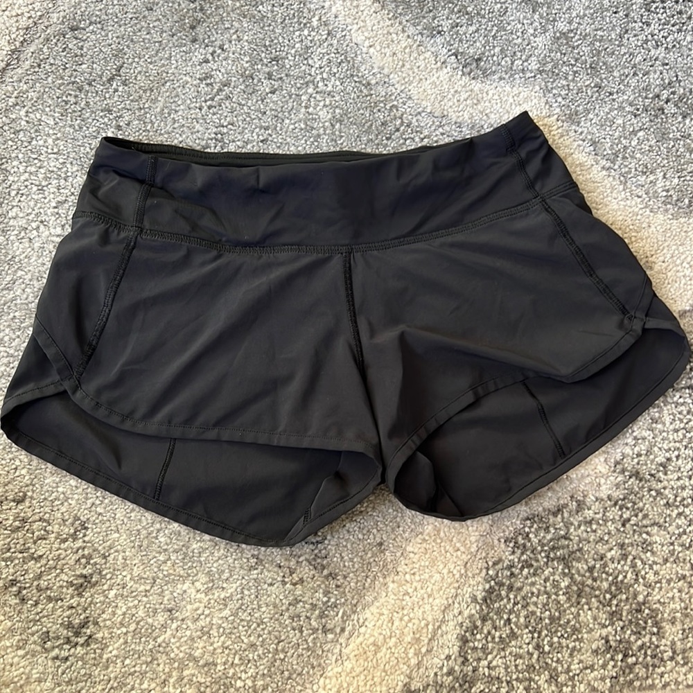 Lululemon shorts 2.5”